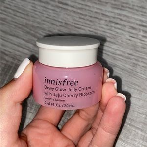 innisfree dewy glow jelly cream 💕